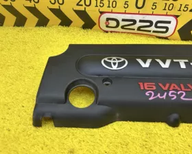 Пластиковая крышка на двс TOYOTA