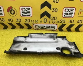 Пластиковая крышка на двс TOYOTA