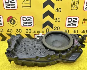 Сабвуфер Toyota