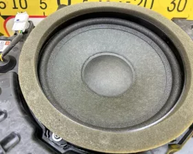 Сабвуфер Toyota