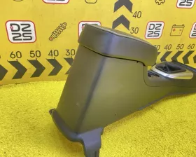 Бардачок между сиденьями General Motors