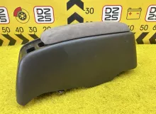 Бардачок между сиденьями TOYOTA HIACE 1997 5881126040 KZH106W 1KZTE, передний