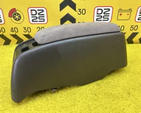 Бардачок между сиденьями Toyota
