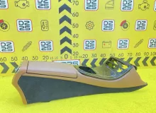 Бардачок между сиденьями Mercedes-Benz E-CLASS 2017 A21368010038 WDD213 OM654DE20LL, передний