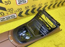Бардачок между сиденьями Mercedes-Benz E-CLASS 2017 A21368010038 WDD213 OM654DE20LL, передний