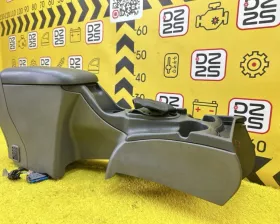 Бардачок между сиденьями General Motors