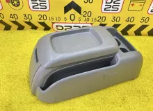 Бардачок между сиденьями TOYOTA HIACE 2006 5881026210 KDH205V 2KDFTV, передний