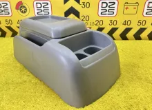Бардачок между сиденьями TOYOTA HIACE 2006 5881026210 KDH205V 2KDFTV, передний