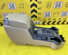 Бардачок между сиденьями Land Rover
