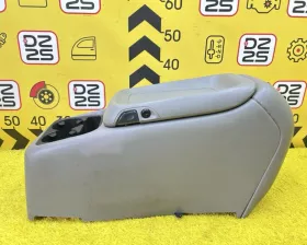 Бардачок между сиденьями General Motors