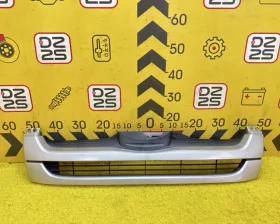 Решетка радиатора Toyota