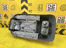 Бардачок между сиденьями TOYOTA HIACE 2008 5881026210B0 KDH206V 1KDFTV, передний