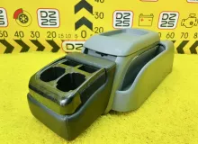 Бардачок между сиденьями TOYOTA HIACE 2008 5881026210B0 KDH206V 1KDFTV, передний