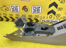 Бардачок между сиденьями TOYOTA VANGUARD 2007 5890142051E1 ACA33W 2AZFE, передний