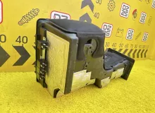 Блок предохранителей Mercedes-Benz V-CLASS 2008 A6395450101 W639 M272E35/272.978/272978, передний