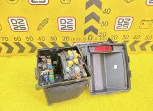 Блок предохранителей Mercedes-Benz V-CLASS 2008 A6395450101 W639 M272E35/272.978/272978, передний
