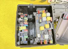 Блок предохранителей Mercedes-Benz V-CLASS 2008 A6395450101 W639 M272E35/272.978/272978, передний