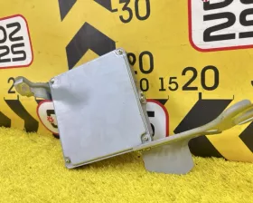 Блок управления двс TOYOTA