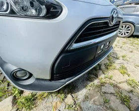Бампер Toyota
