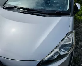 Капот Toyota