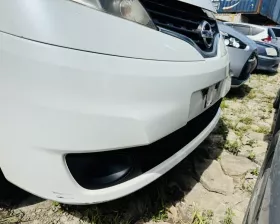 Бампер Nissan