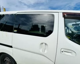 Дверь боковая Nissan
