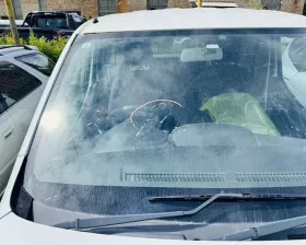 Лобовое стекло Nissan