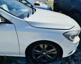 Крыло Mercedes-Benz