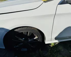 Крыло Mercedes-Benz