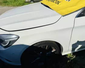 Крыло Mercedes-Benz