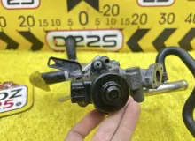 Клапан egr LEXUS CT200H 2012 2562037110 ZWA10 2ZRFXE, передний