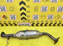 Катализатор TOYOTA LAND CRUISER 2003 1741050370 UZJ100W 2UZFE, передний левый