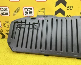Пол багажника пластик Toyota