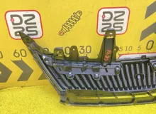Решетка радиатора TOYOTA HARRIER 2015 5310148722 ZSU60W 3ZRFAE, передняя