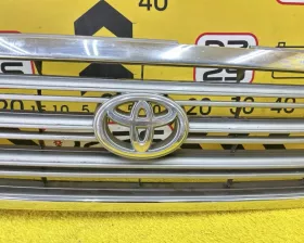 Решетка радиатора Toyota