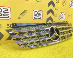 Решетка радиатора Mercedes-Benz