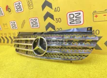 Решетка радиатора Mercedes-Benz V-CLASS 2008 A63988009857700 W639 M272E35/272.978/272978, передняя