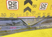 Жабо CHEVROLET SUBURBAN 1999 15829661 GMT800 LM7, переднее