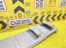 Светильник салона TOYOTA LAND CRUISER 2003 8126060061 UZJ100W 2UZFE, передний