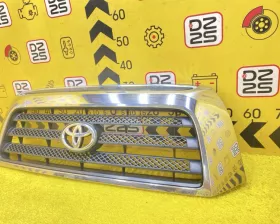 Решетка радиатора TOYOTA