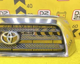 Решетка радиатора TOYOTA