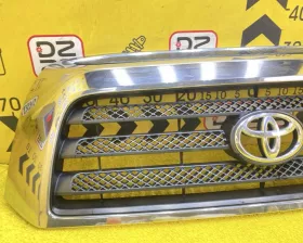 Решетка радиатора TOYOTA