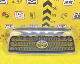 Решетка радиатора TOYOTA