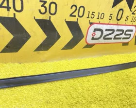 Молдинги на крыше Mazda