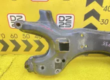 Балка под двс TOYOTA ESQUIRE 2015 5120128241 ZRR85G 3ZRFAE, передняя