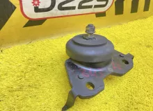 Подушка двигателя TOYOTA TUNDRA 2007/Цвет 202 123620S010 USK51L 3URFE, передняя левая