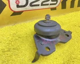 Подушка двигателя TOYOTA