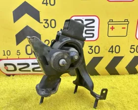 Подушка двигателя TOYOTA