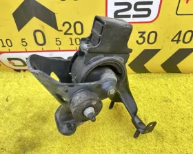 Подушка двигателя TOYOTA