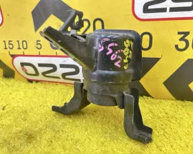 Подушка двигателя Toyota